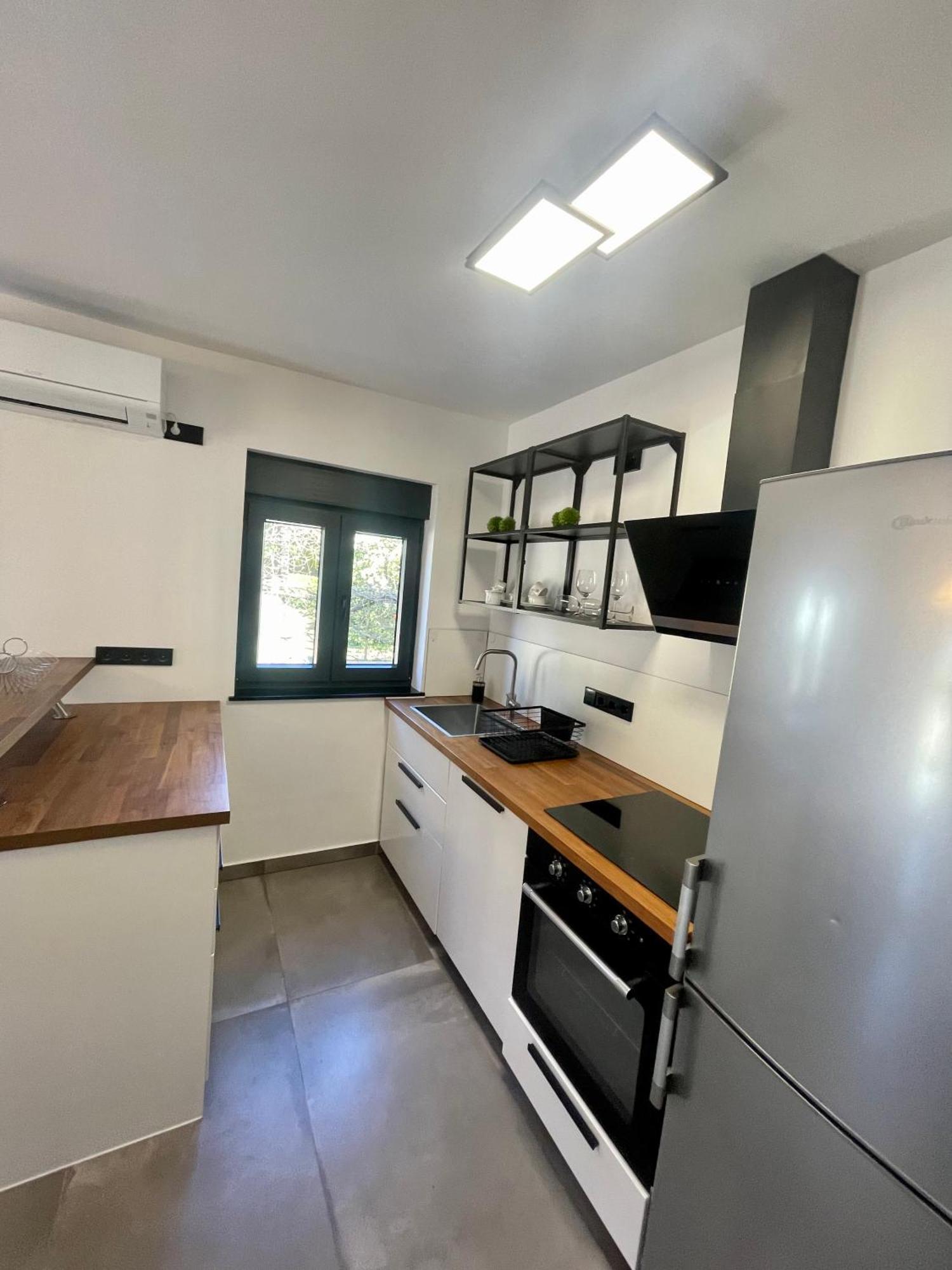 Enna Apartment C Perfect Location Медулин Екстер'єр фото